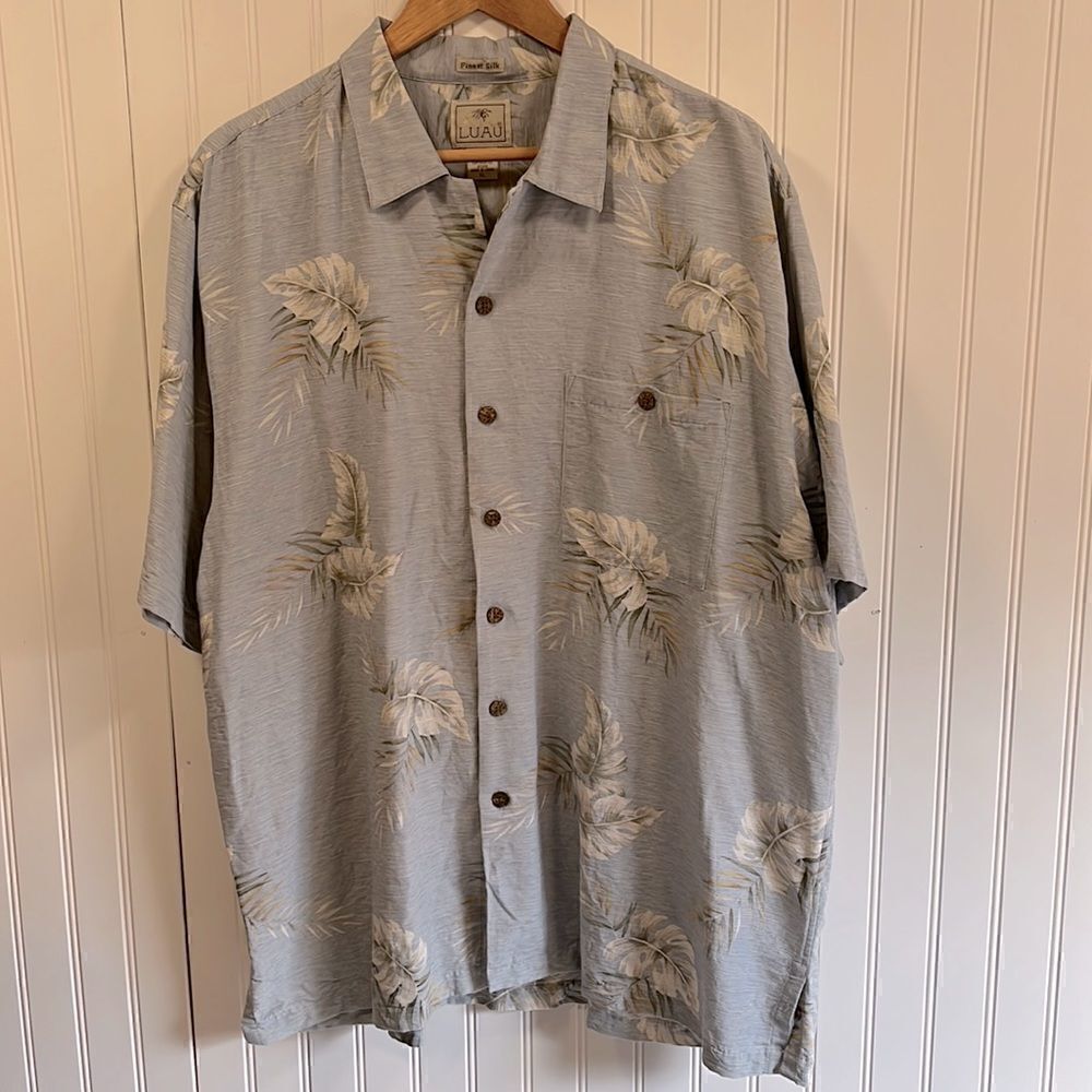 Luau finest silk Hawaiian shirt sleeve shirt